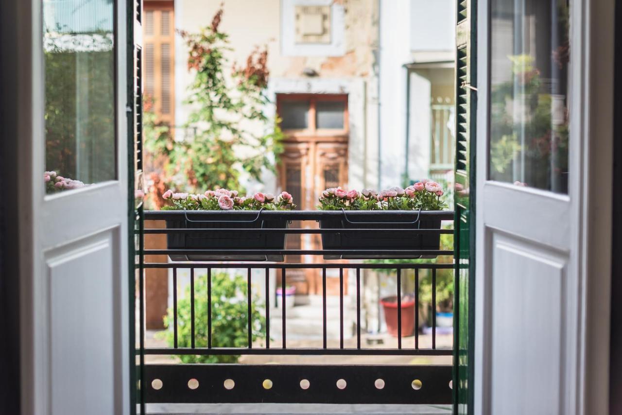 Mavrogenous - The Mansion Apartment Athens Ngoại thất bức ảnh
